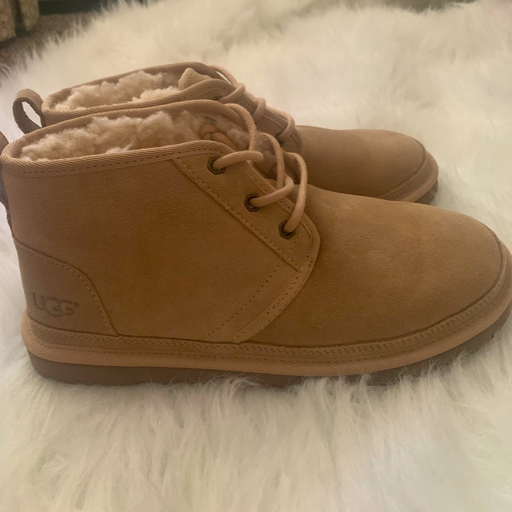UGG Neumel size 9